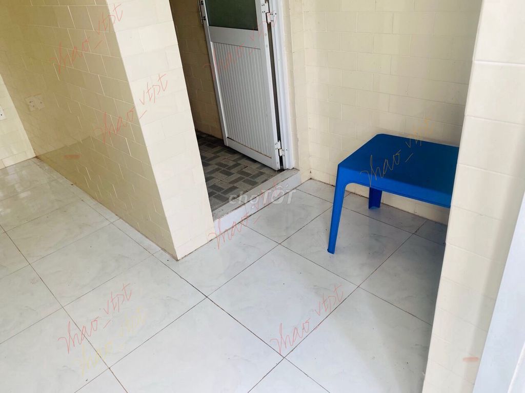 The homeowner rented a room near the An Lạc rotation