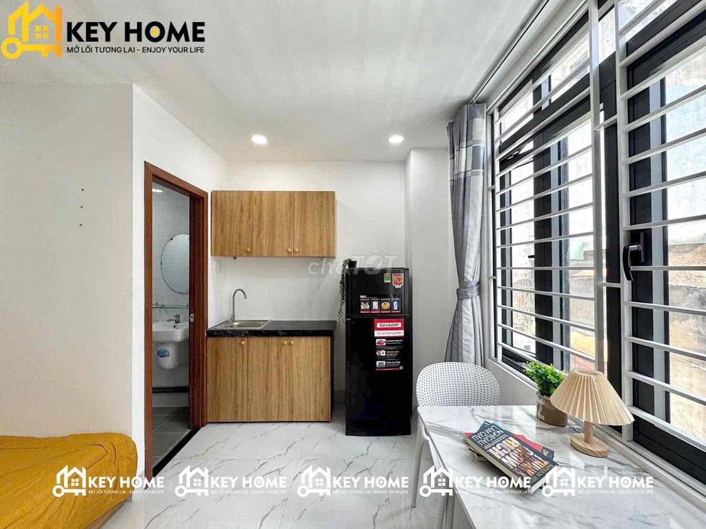 The window room. - Gò Vấp is still room.