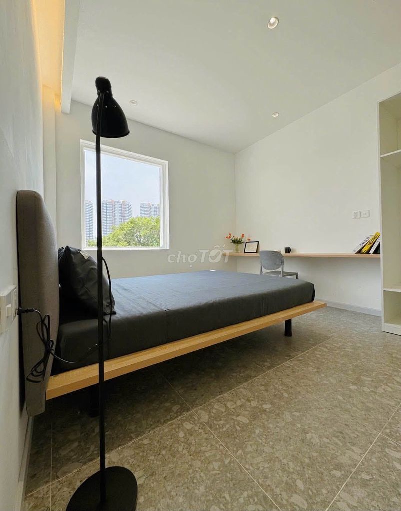 3 Tháng 2 – District 10 011 sunny sky windows - full furniture tone weld