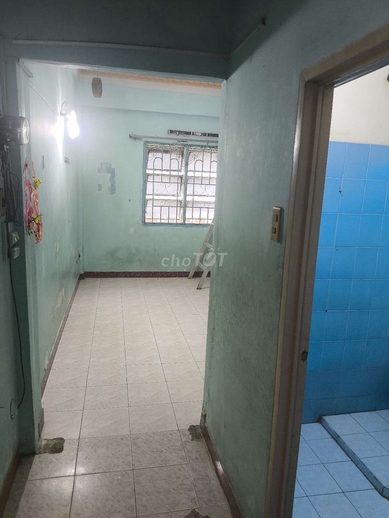 Cheap Hotel District 8
