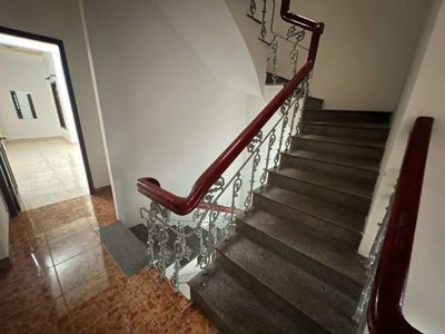 5-story cash houses - suitable for vpty, teaching center