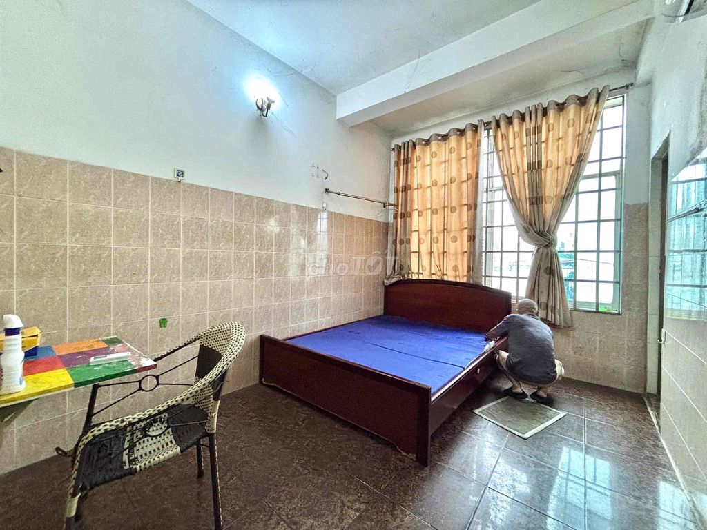 The Underprivileged Room - Cold Machine Trường Chinh Front - The Lescension Bridge