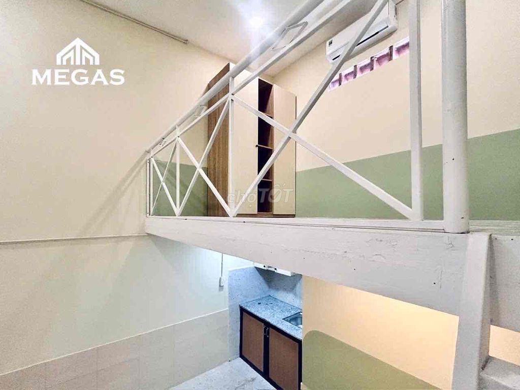 The new suite is good in college, fighting for dorms B, near the Thủ Đức.