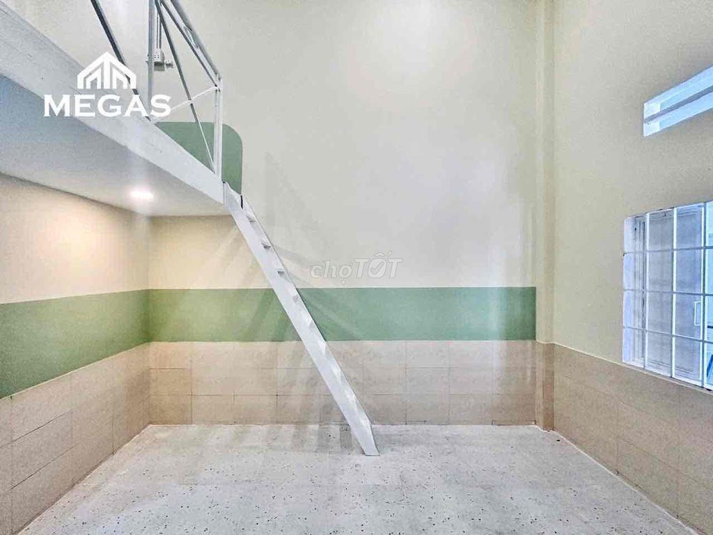 The new suite is good in college, fighting for dorms B, near the Thủ Đức.