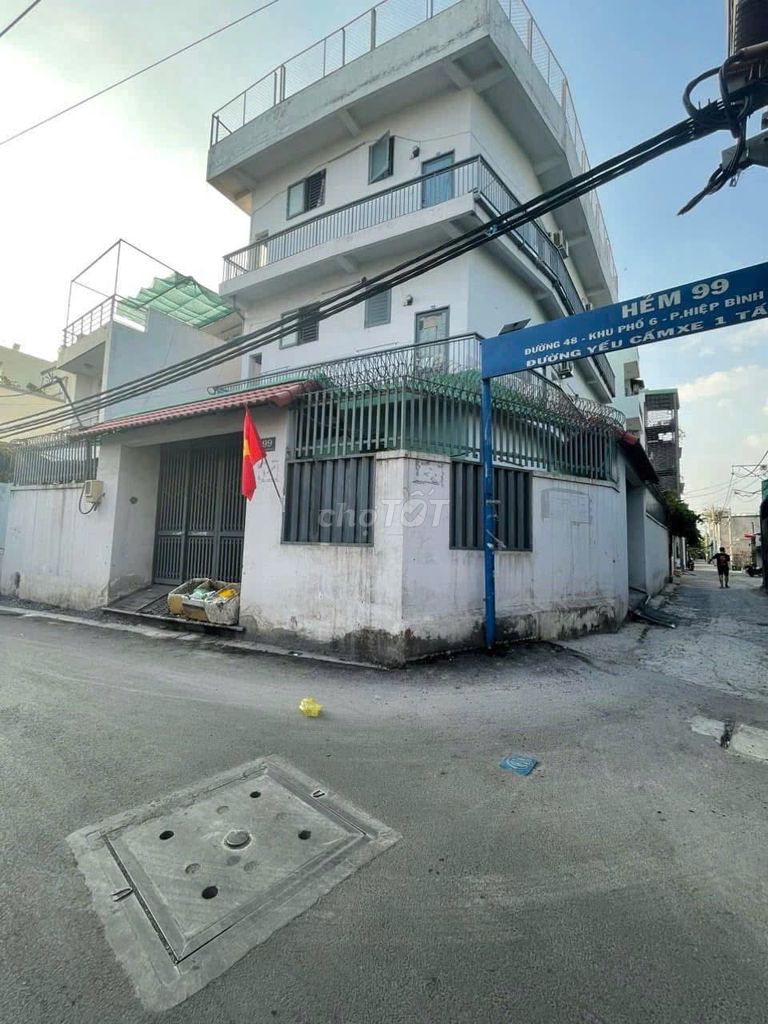 48th Street, Gimalll, Law College, Peng, Peace Market.