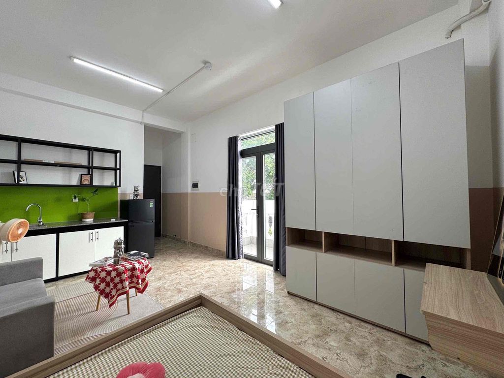 Window Studio 4 million 3-5 million Nguyễn Văn Lượng
