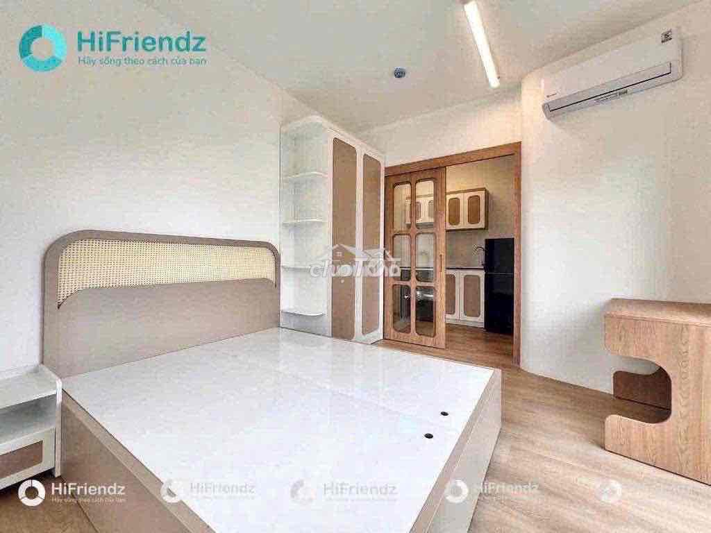 Lovers pets, comfortable in here - elevators, fingerprints, pet pet