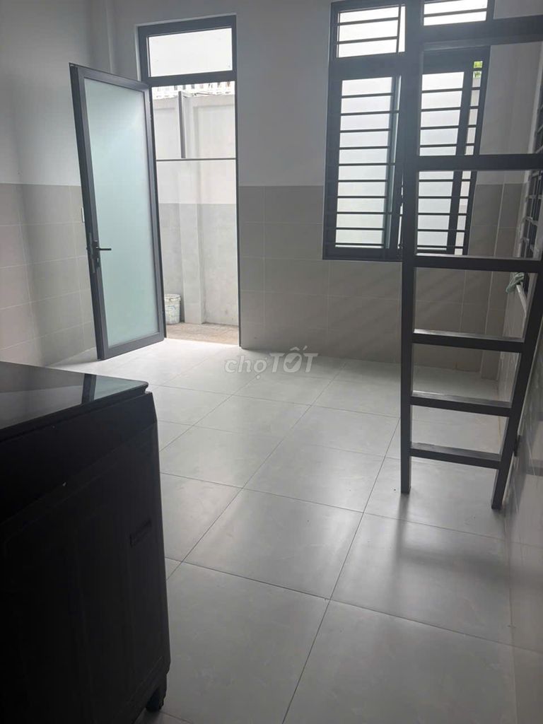 Rent a new 60% house guard service apartment-- the Gypmall district, law college, hutech.