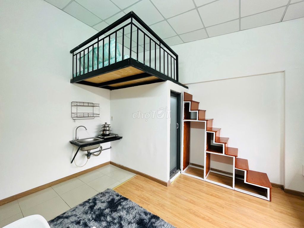 - Near University of Lang Bình Thạnh