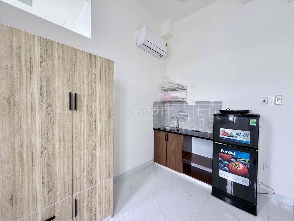 studio full interior
