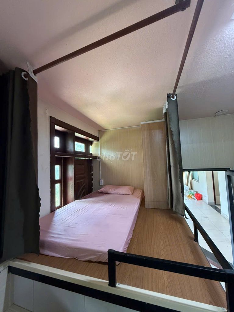 High-end dorm-- 86 Dương Quảng Hàm, looking for your teammates.