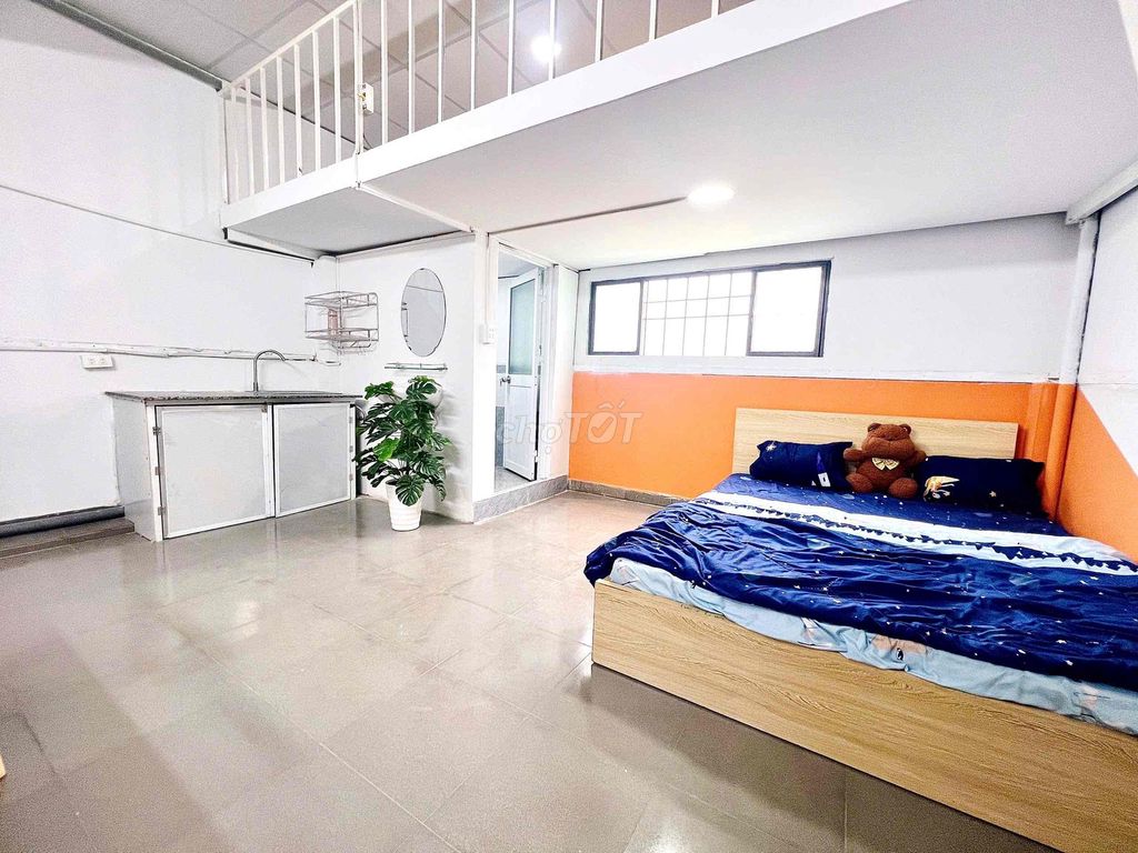 Supercreasure near company 3 million and 5 - full interior commitment to the real room.