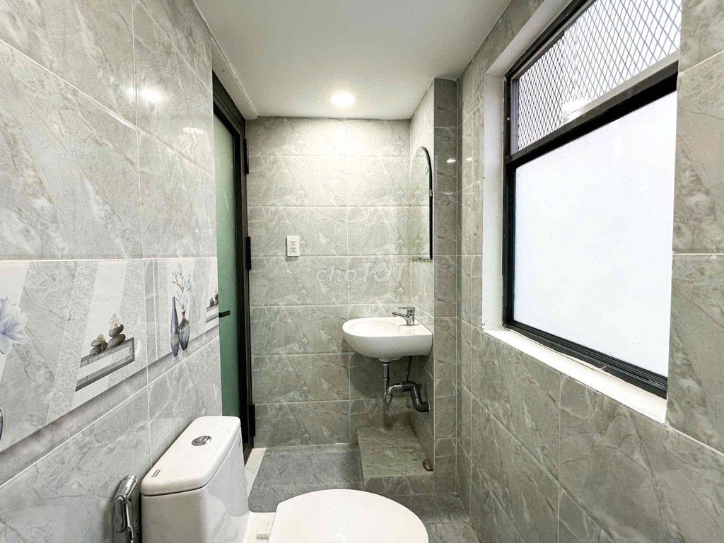 Rooms with a high guard 2 M District 7 - Pet - Near Lotte, New America Market, Funky