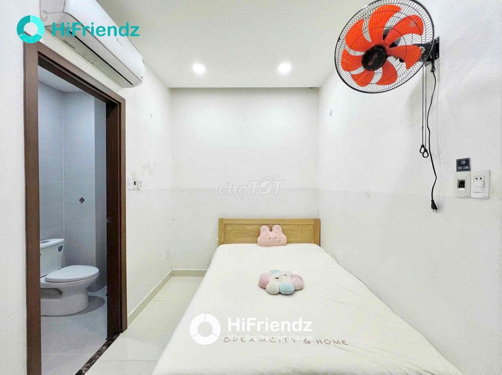 Rent the studio. Văn Cao is cheap.