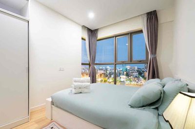 He rented two high-end bedrooms downtown.