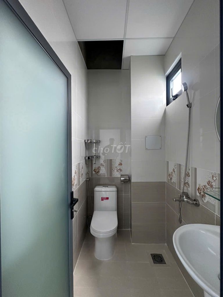 The apartment is just full of refrigerators. số 18, Gò Vấp just 4 million