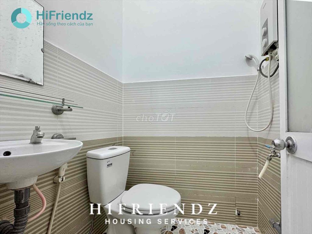 full internal songs right around the rich circle near the university of medicine