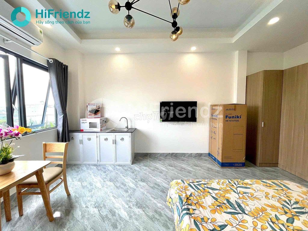 Rent a super-full interior room right next to nttu-iuh.