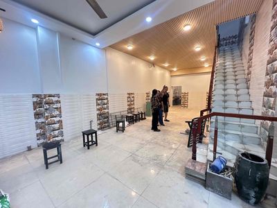 Renting Nguyễn Công Trứ County Diner, two more bedrooms.