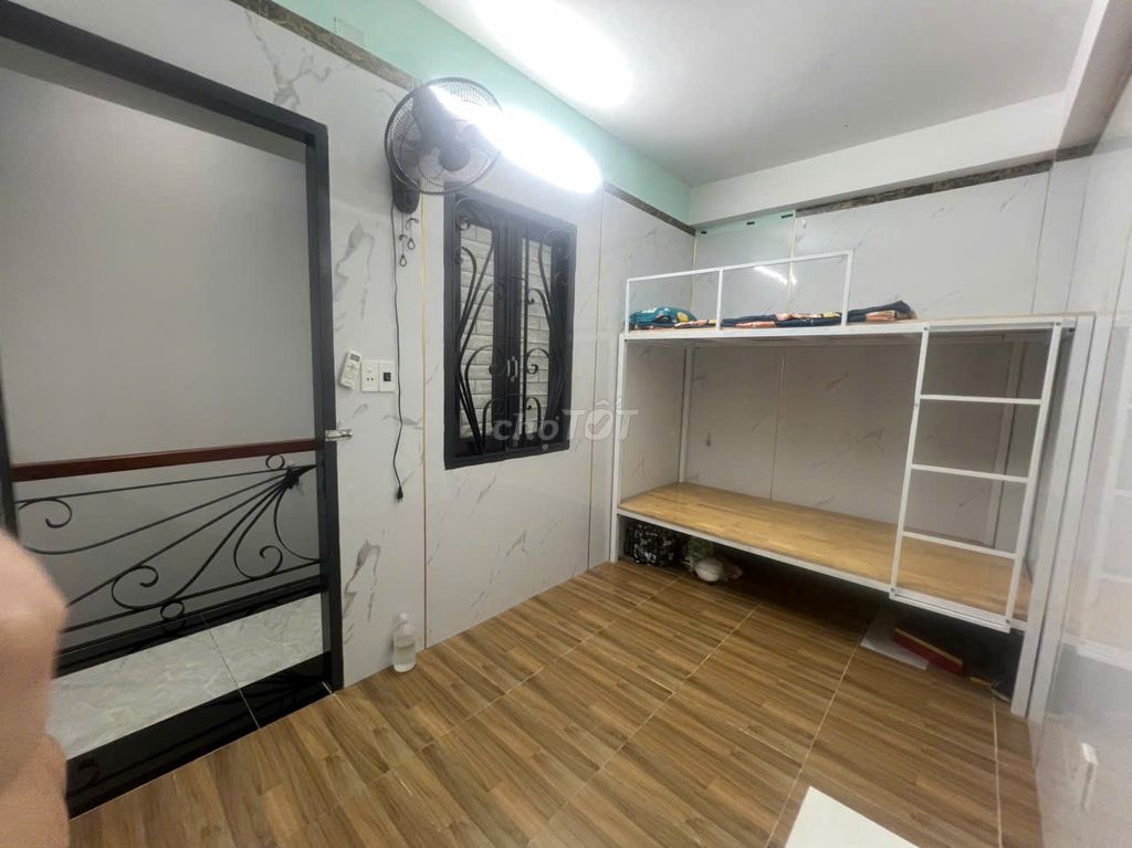 Rent 13 E at the University of Constitution, ueh - csn