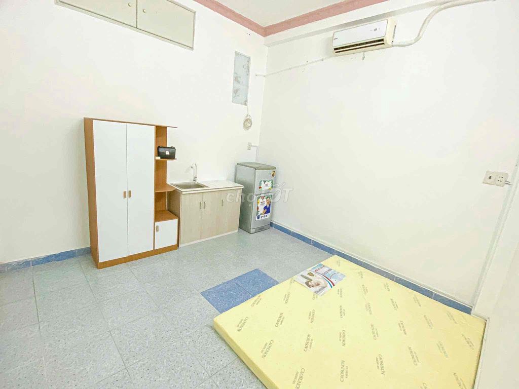 Rents only 3 million pieces of furniture at Huỳnh Tấn Phát.