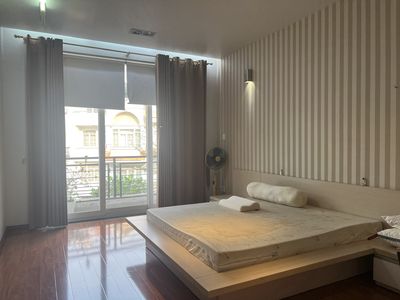 Him Lam 750 x 20 across from Park 53 T/month