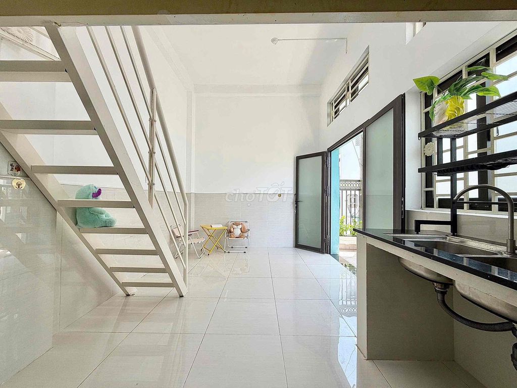 The beautiful room chain is cheaply near University vhu, huit, hiflit