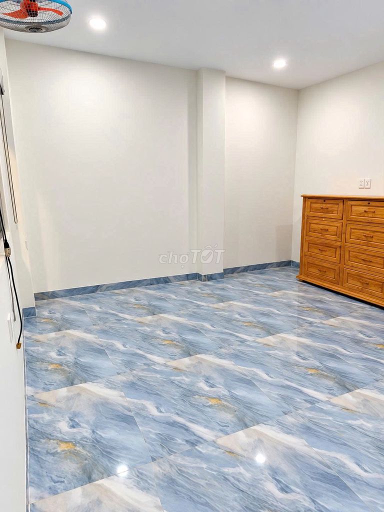 interior room - with new balcony