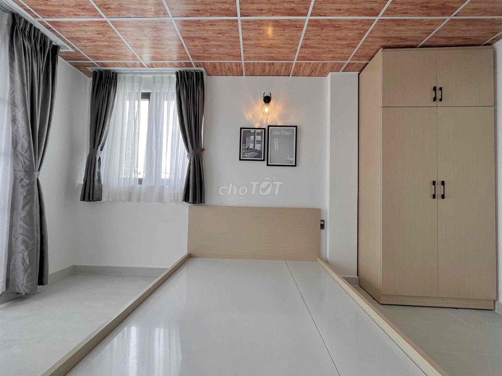 Rent a super-beautiful balcony studio near the end of the volume.