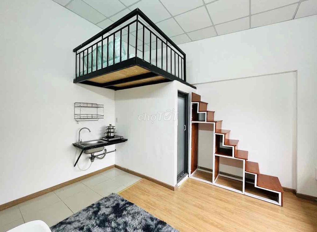 Nơ Trang Long - hutech - uth cs1 - uef - room looking near the end of October