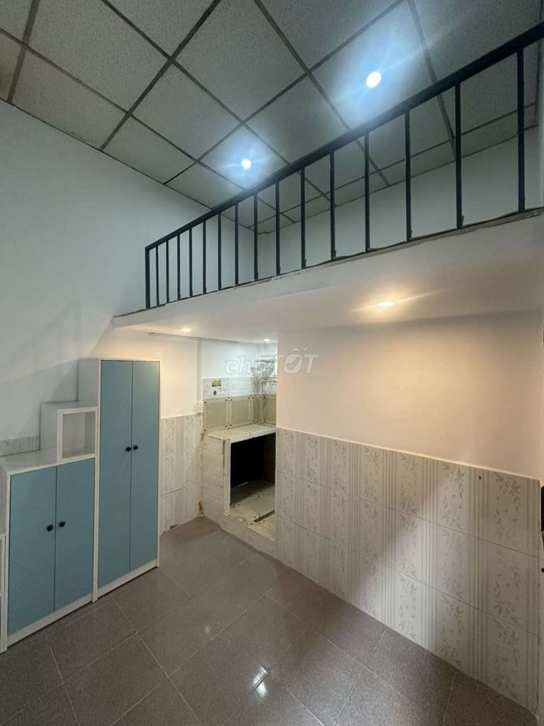 The kt house room system is full full of unguarded buildings, supporting students.