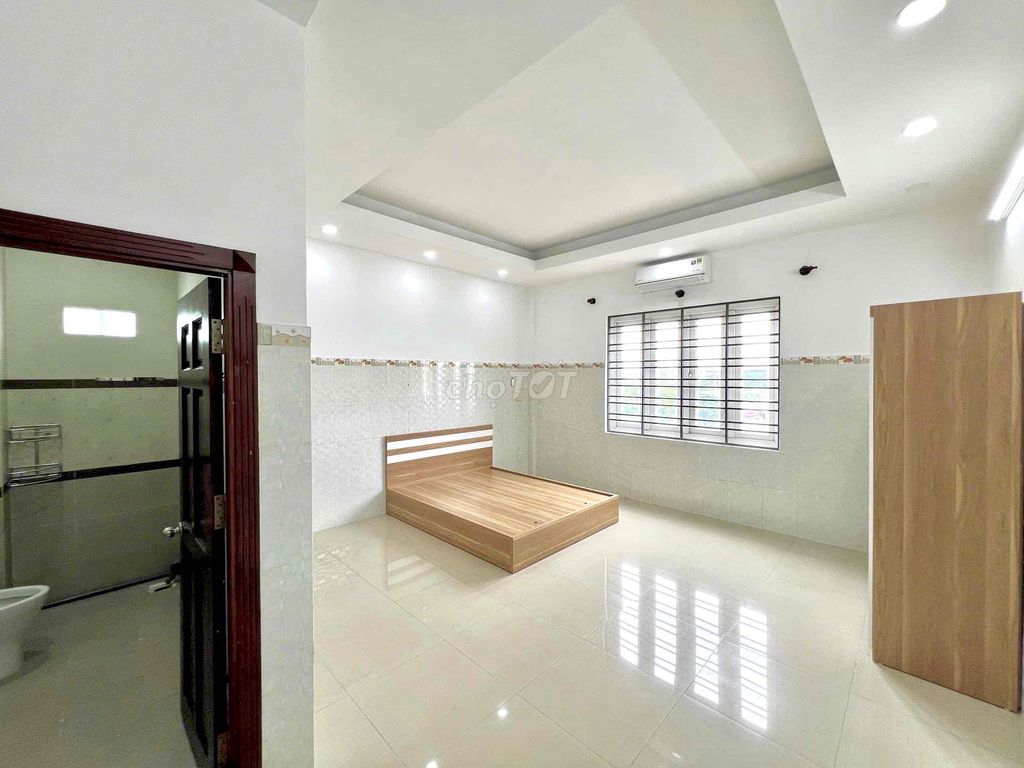 studio - full interior window - Bình Tân - super wide - close huit