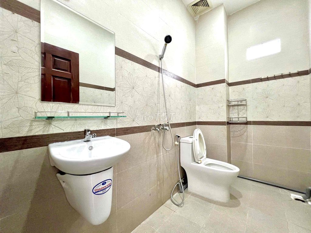 studio - full interior window - Bình Tân - super wide - close huit
