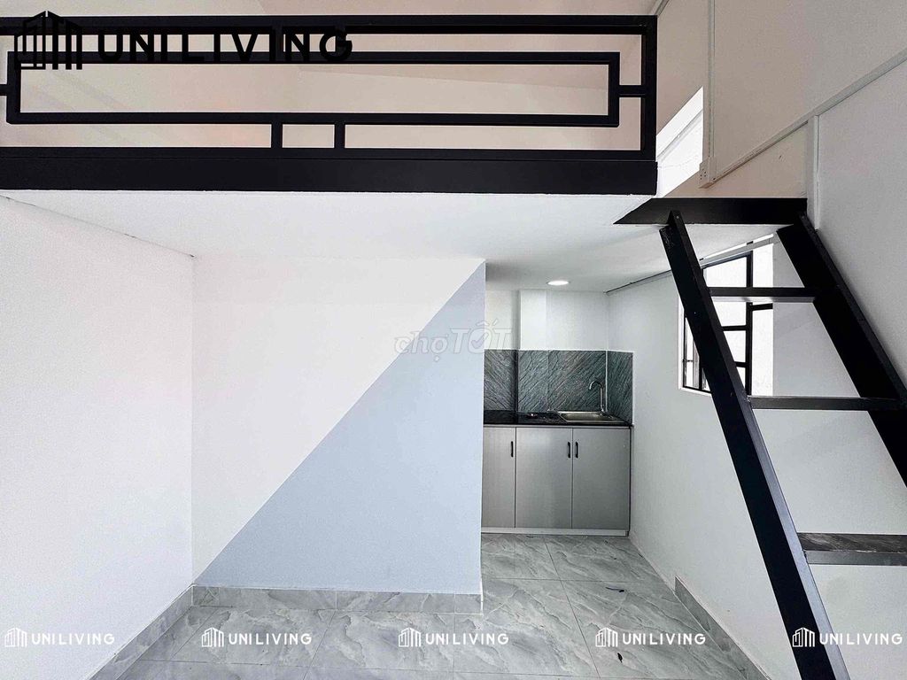 New boarding room with a high guard 2M balcony close to vimcom Nguyễn Xí