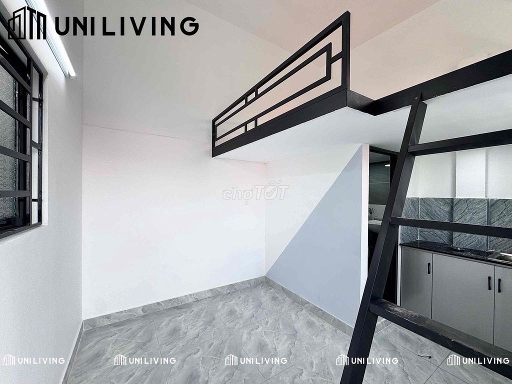 New boarding room with a high guard 2M balcony close to vimcom Nguyễn Xí