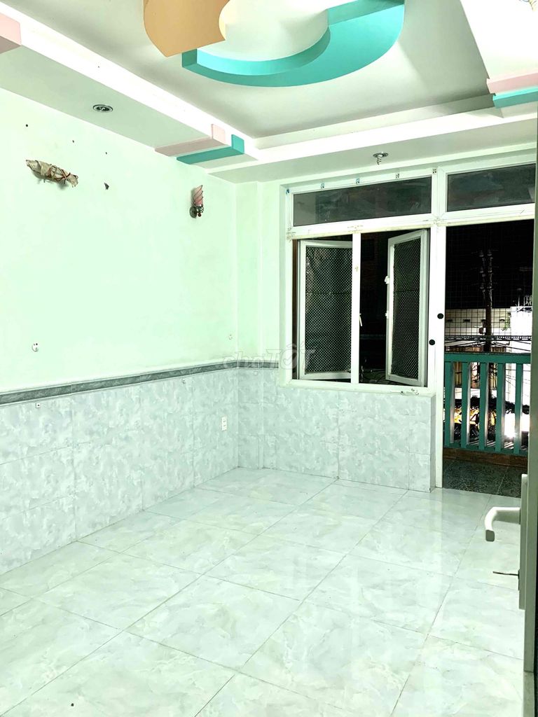 Hotel 1-1 at Bắc Hải District 10
