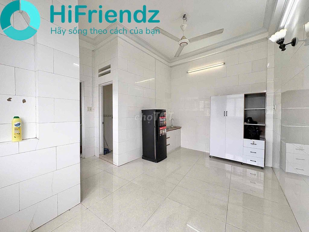 Nice room full interior - convenient area