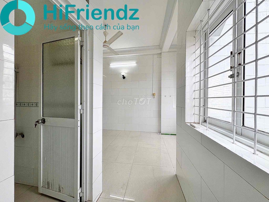 Nice room full interior - convenient area