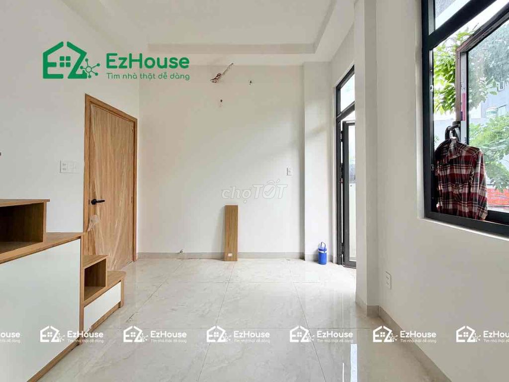 The new interior is located at Phạm Văn Bạch.