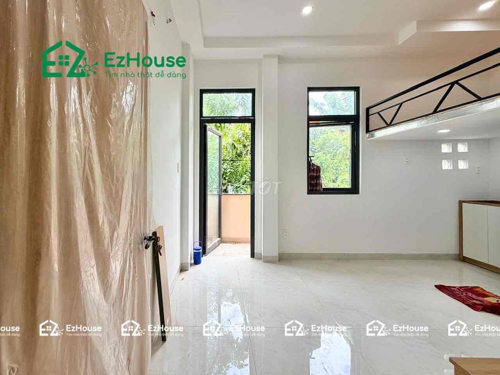 The new interior is located at Phạm Văn Bạch.