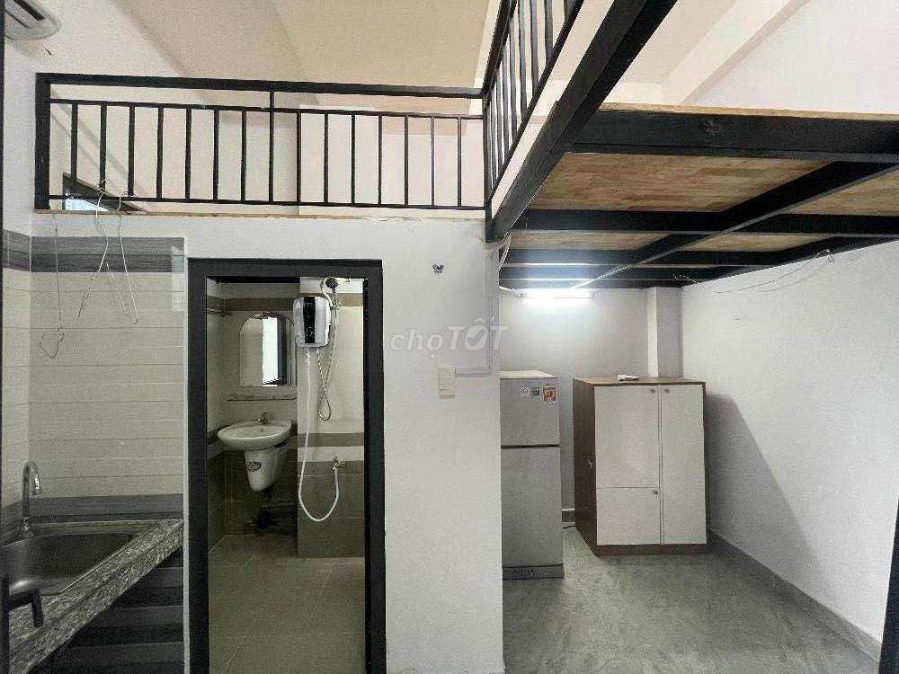 Rent a hotel room at 3 million and four million.