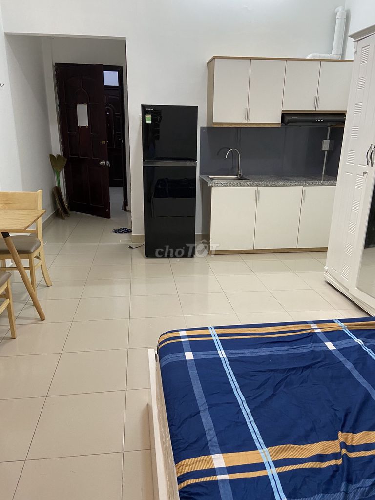 Room 8/19 A Đinh Tiên Hoàng, P.Kakao, District 1, 35 meters2, 7 million.