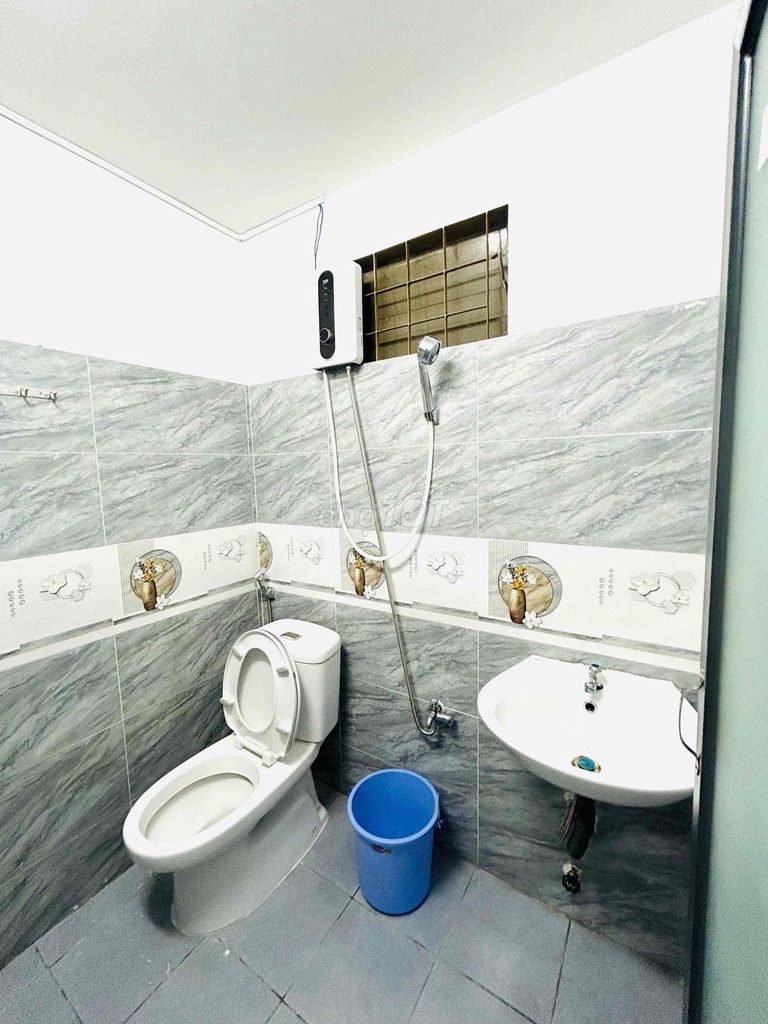 renting room ENSTlT bep separately Phú Nhuận