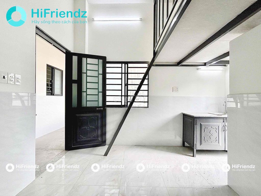 Opening the new balcony, ready the air conditioning, on the battlefield.