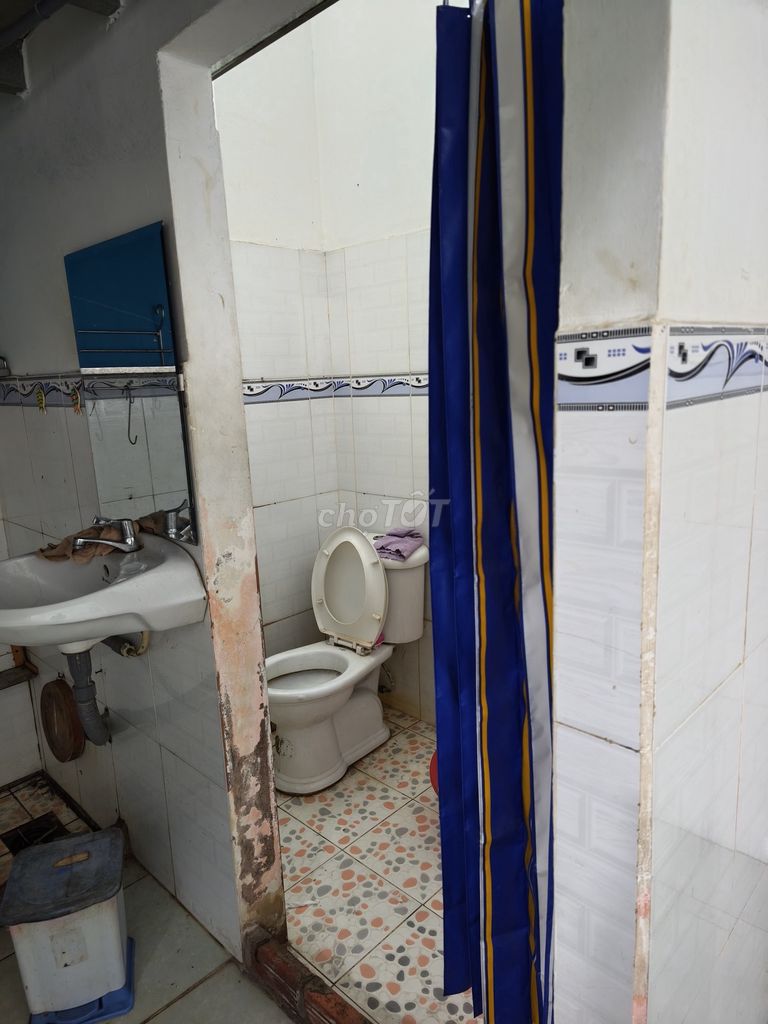 Super cheap motel, Ngô Chí Quốc, free Wired, hold the car.