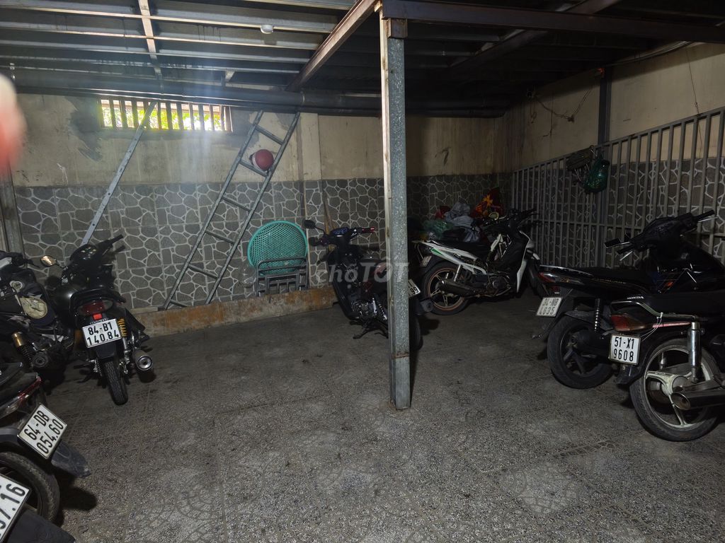 Super cheap motel, Ngô Chí Quốc, free Wired, hold the car.