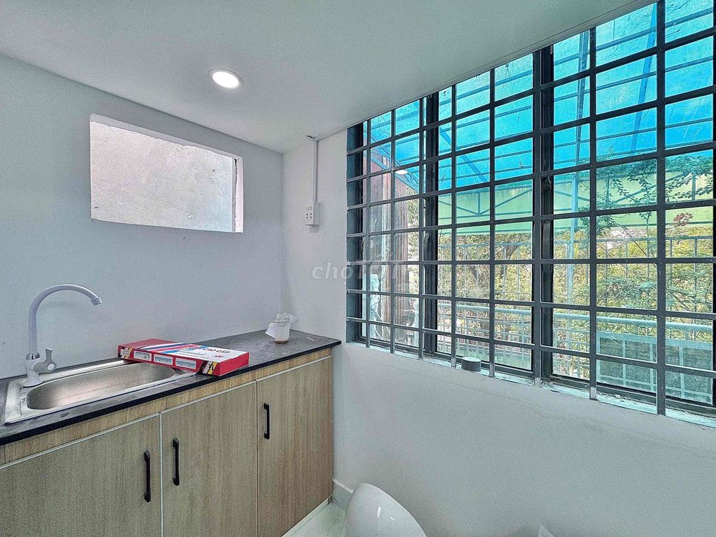 A 100 percent high-priced new project, low-priced, high-end, open-air.