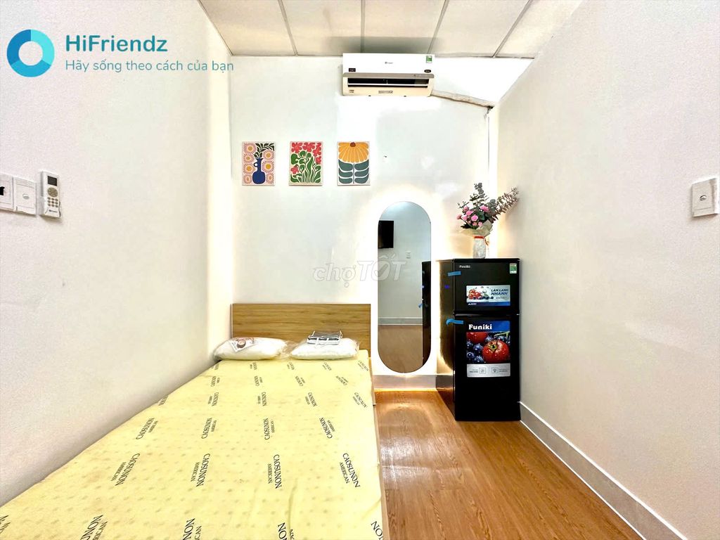Rent the full window interior right over to the Saigon Bridge 2.