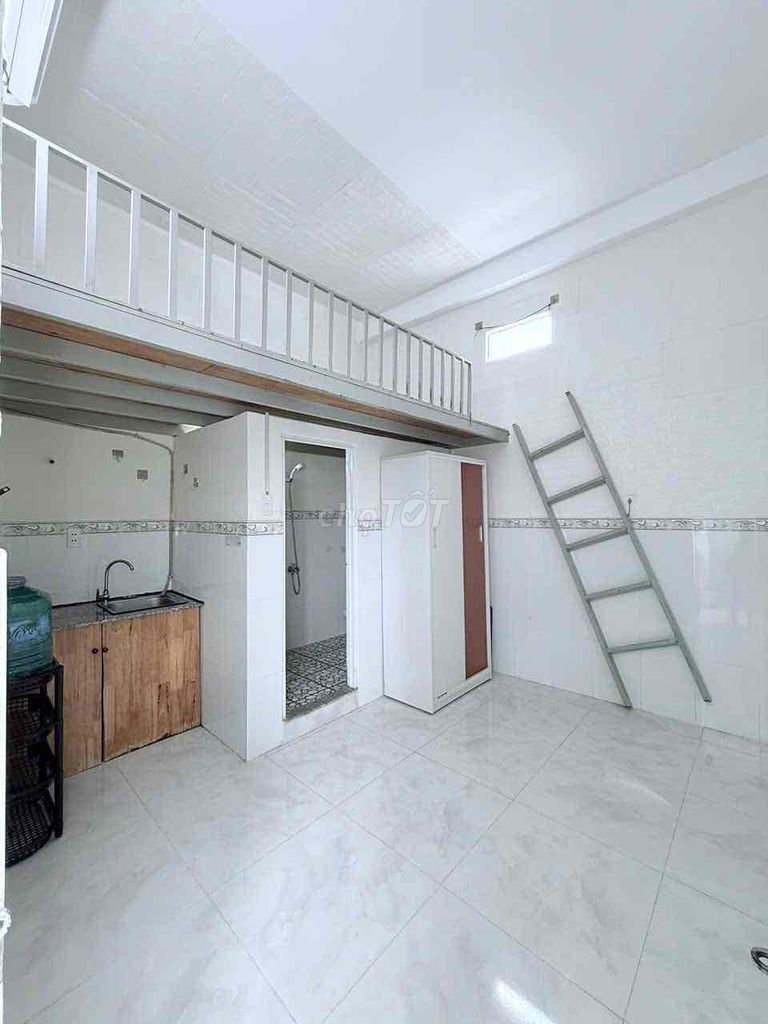 Rent the Minty Room near the Bill-Eng-Eng-Sepics University of the Constitution