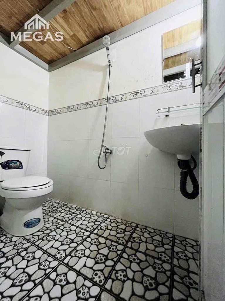 Rent the Minty Room near the Bill-Eng-Eng-Sepics University of the Constitution